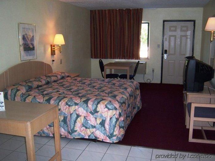 Clearwater Inn Сейфти-Харбор Номер фото